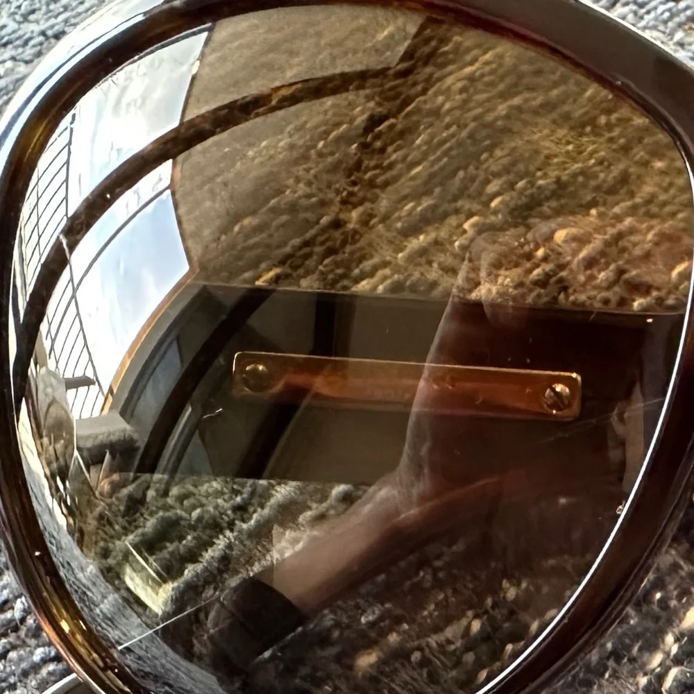 CHANEL Brown Gradient Oversized Women's Sunglasses - Picture 3 of 10